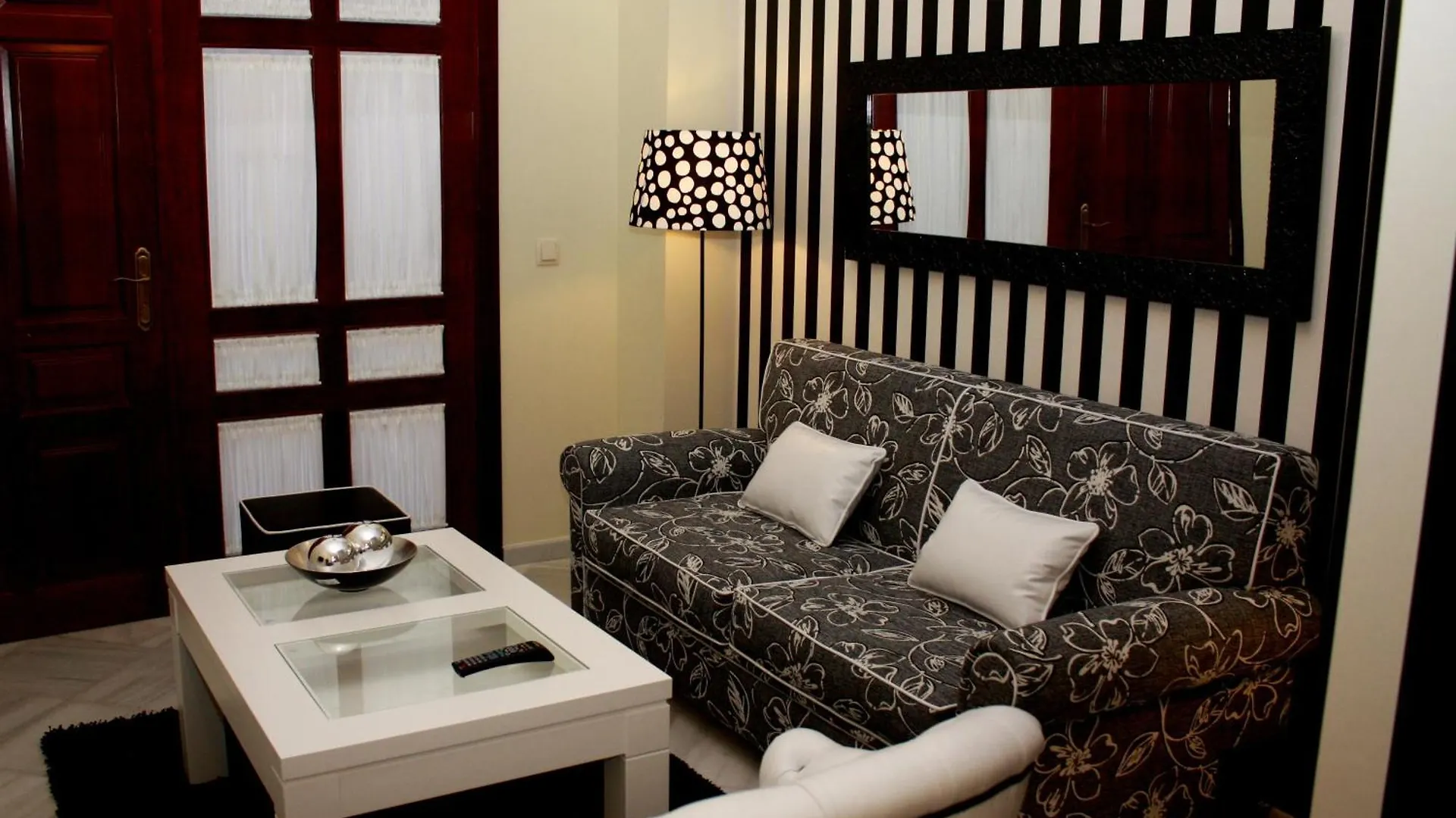 Singular Pilatos Apartment Seville Spain